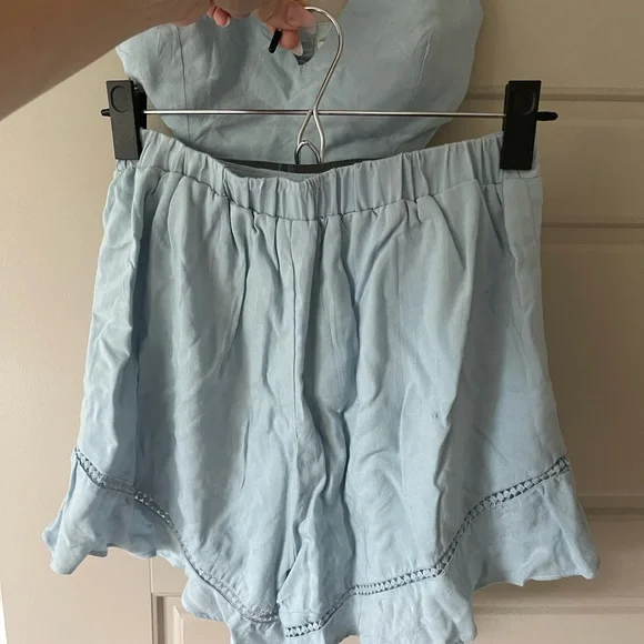 Tabitha Ruffle Short Set - Picture 7 of 8